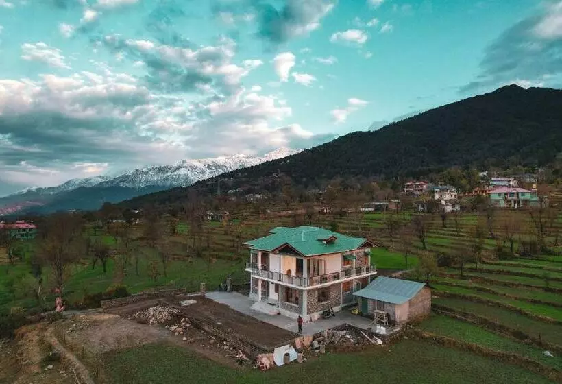 ユースホステル Flashpackers Bir   Rooms & Dorms