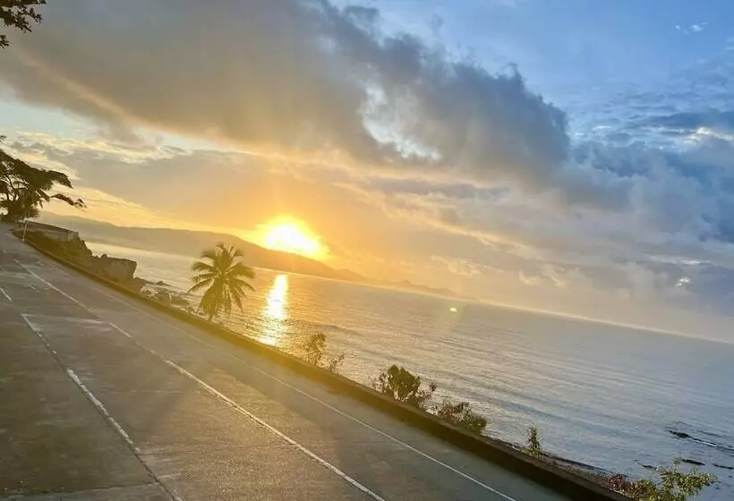 Retkeilymaja Happy Island Inn