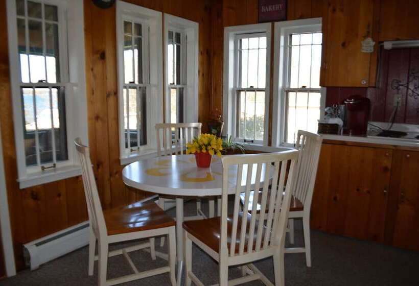 민박 Chateau Country Inn