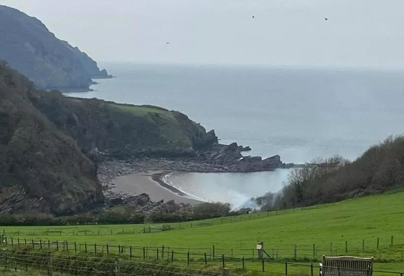 ベッドアンドブレックファースト Mole End