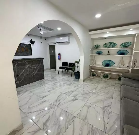 Creta Hotel & Suites
