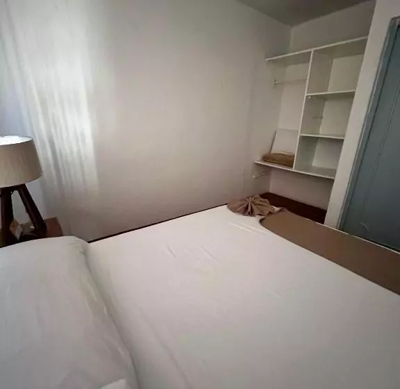 Creta Hotel & Suites