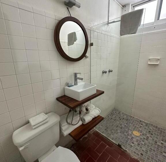 Creta Hotel & Suites