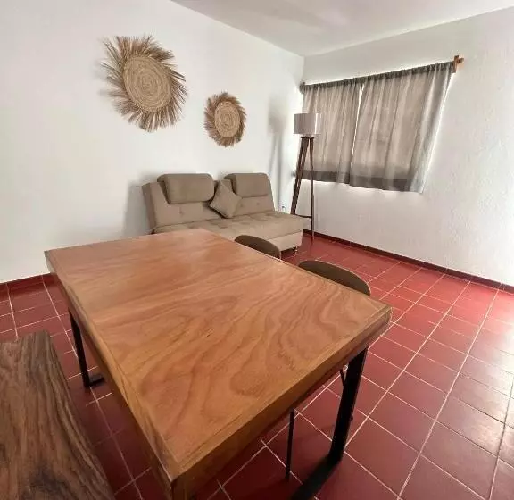 Creta Hotel & Suites