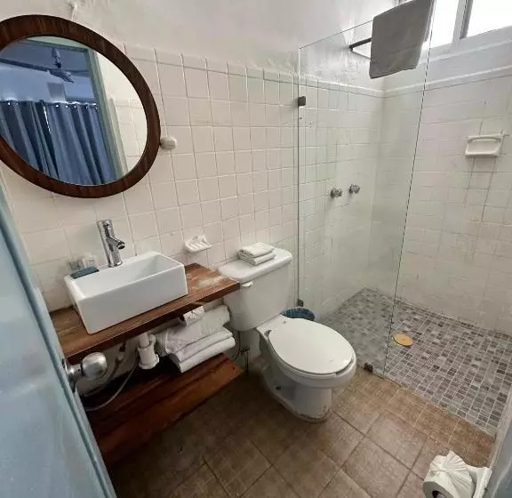 Creta Hotel & Suites