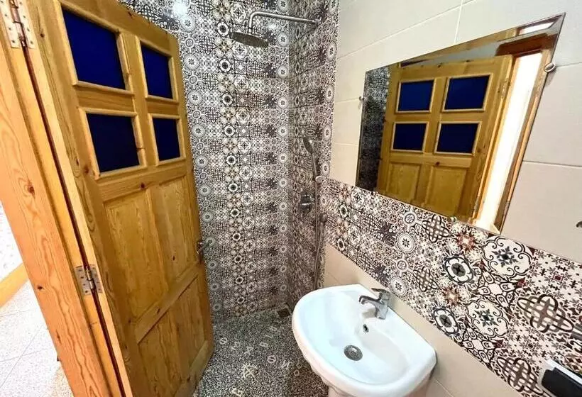 Hotelli Big Blue Guest House