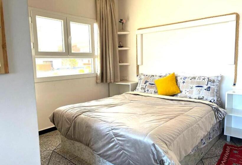 فندق Big Blue Guest House