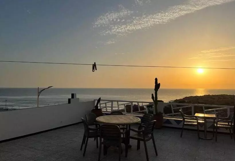 Hotelli Big Blue Guest House