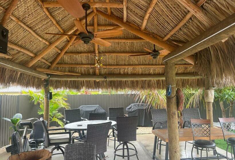 פנסיון Paradise Oasis1