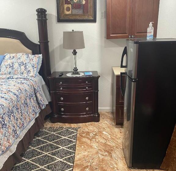 פנסיון Paradise Oasis1