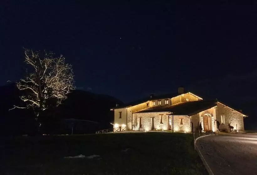 استراحتگاه Aura Relais