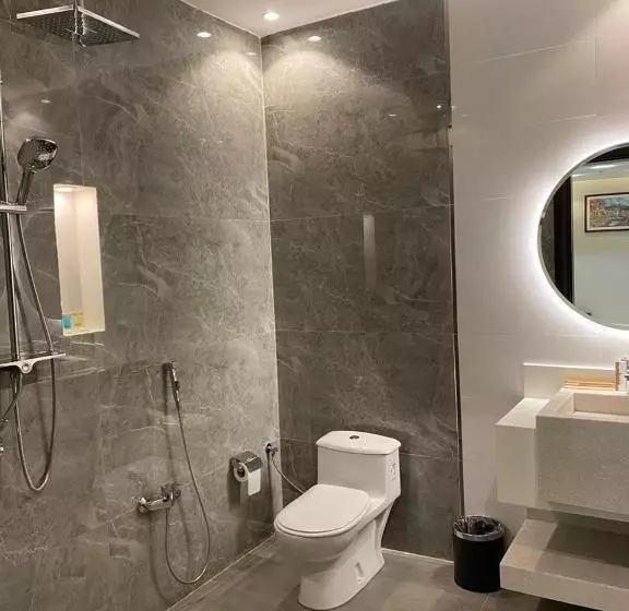 فندق الأفنيوز بالرس