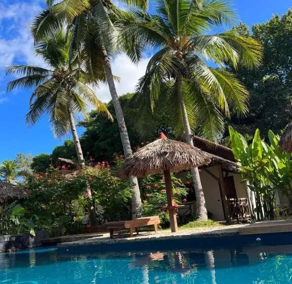 هتل Natshi Lodge