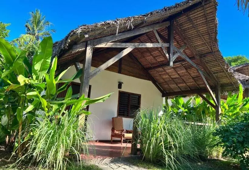 هتل Natshi Lodge