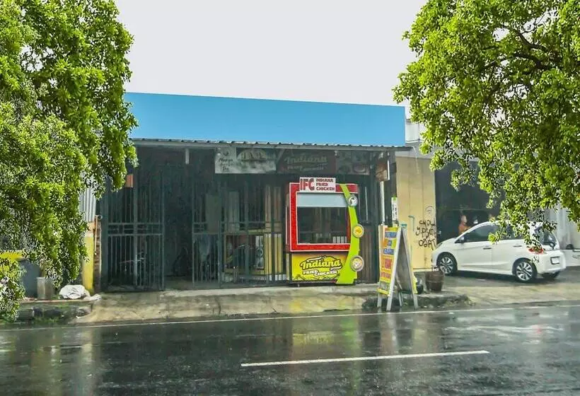 ホテル Spot On 92219 Pondok Karisma Syariah