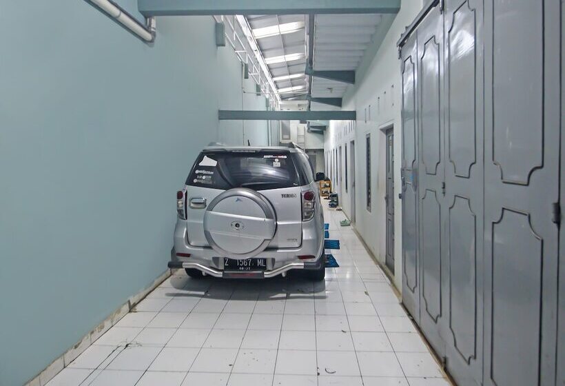 هتل Spot On 92219 Pondok Karisma Syariah