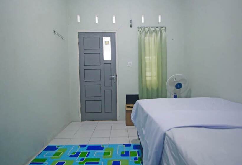 هتل Spot On 92219 Pondok Karisma Syariah