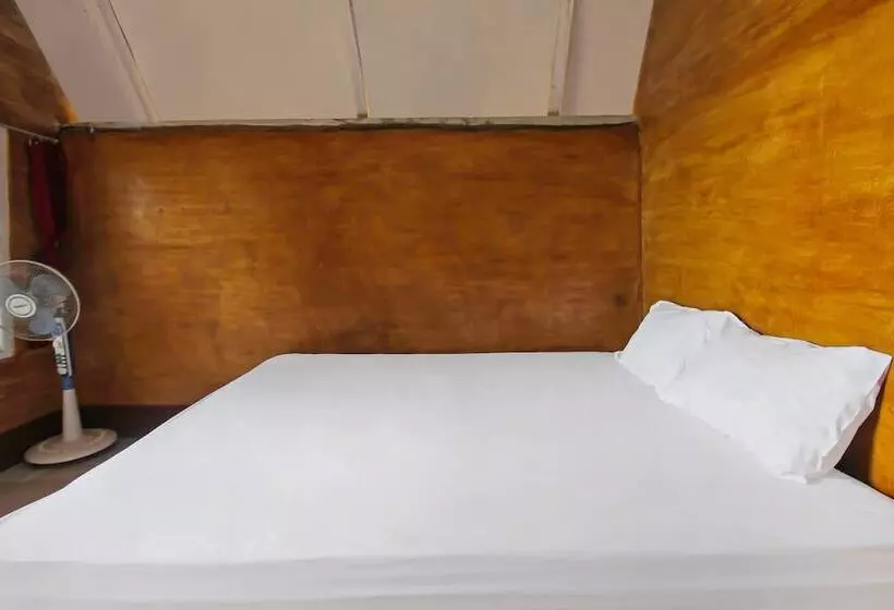 ホテル Spot On 92419 Rejeng Homestay