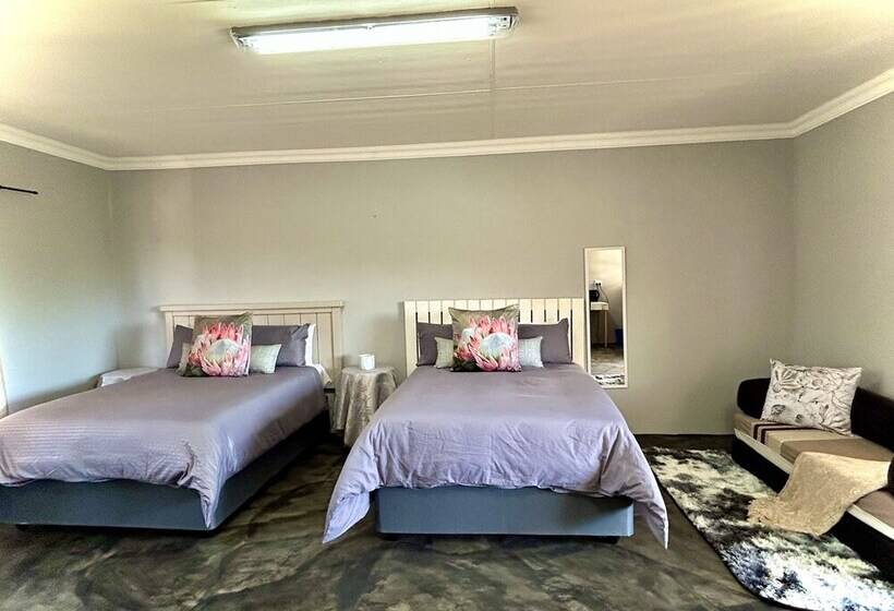 פנסיון Protea Guesthouse