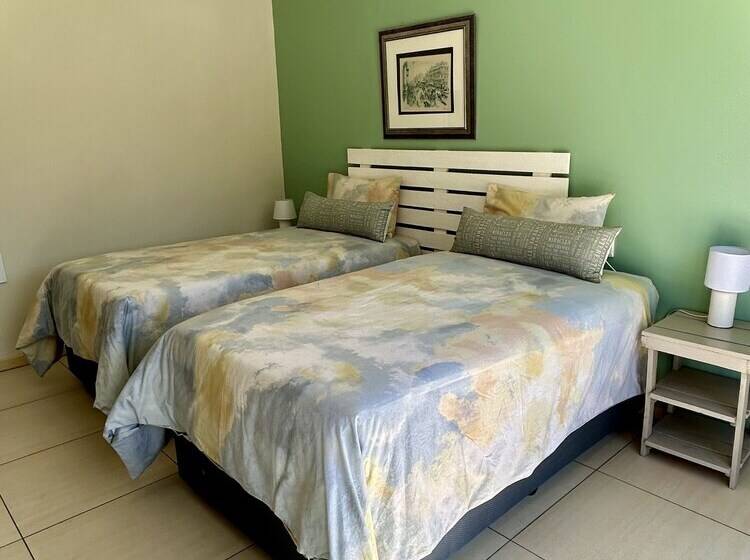 פנסיון Protea Guesthouse