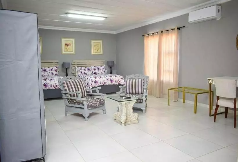 Majatalo Protea Guesthouse