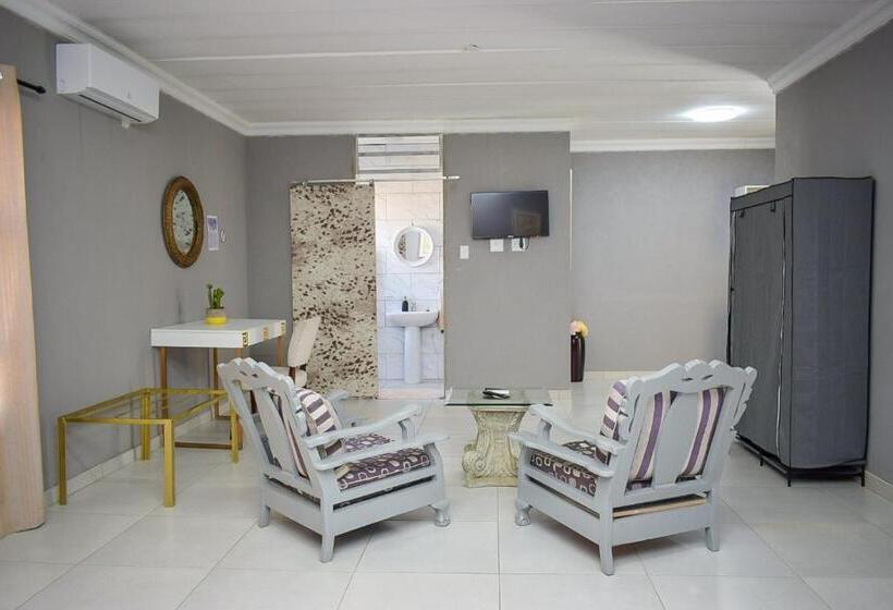 פנסיון Protea Guesthouse