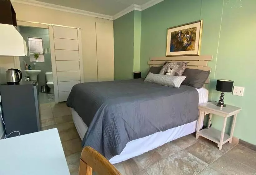 Majatalo Protea Guesthouse