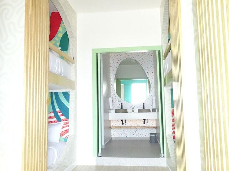 پانسیون Nomadic Design