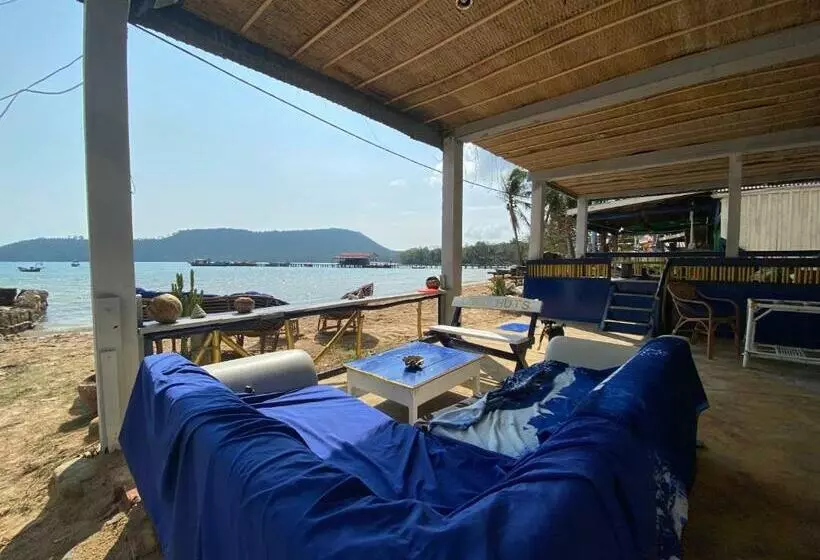 ユースホステル Cocohuts