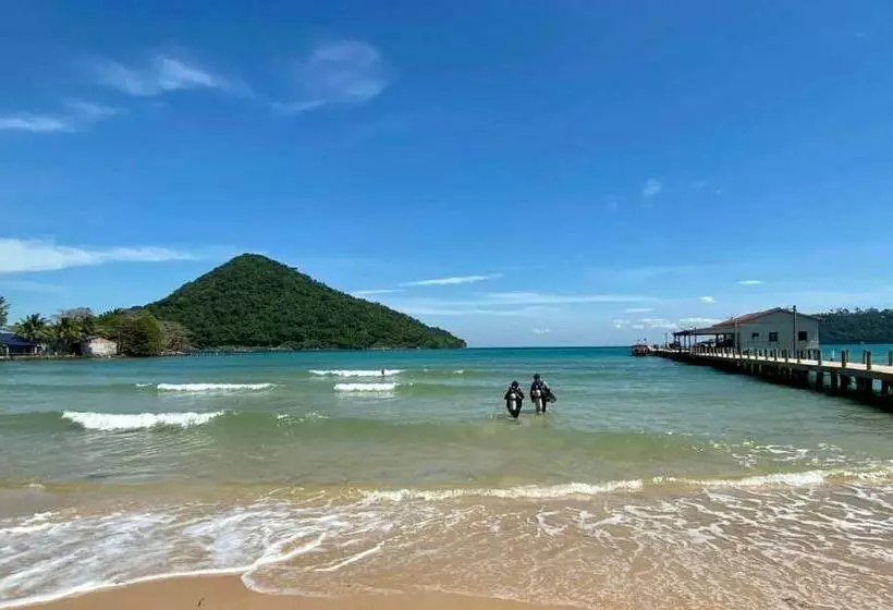 ユースホステル Cocohuts