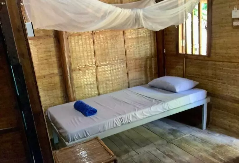 ユースホステル Cocohuts