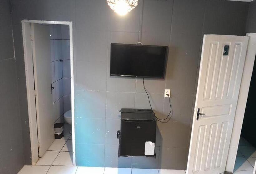 הוסטל Pousada Portobello