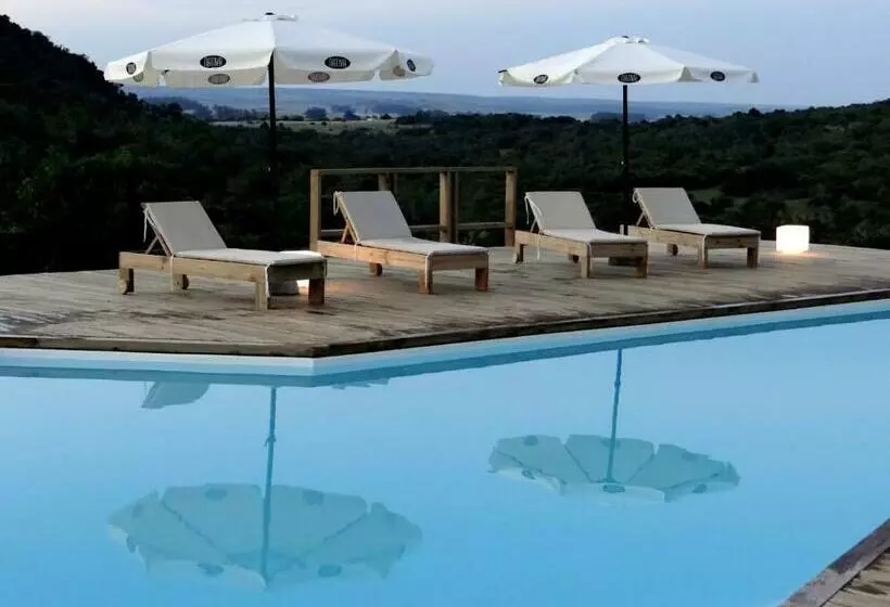 Retkeilymaja Villa Serrana   Mesón De Las Cañas