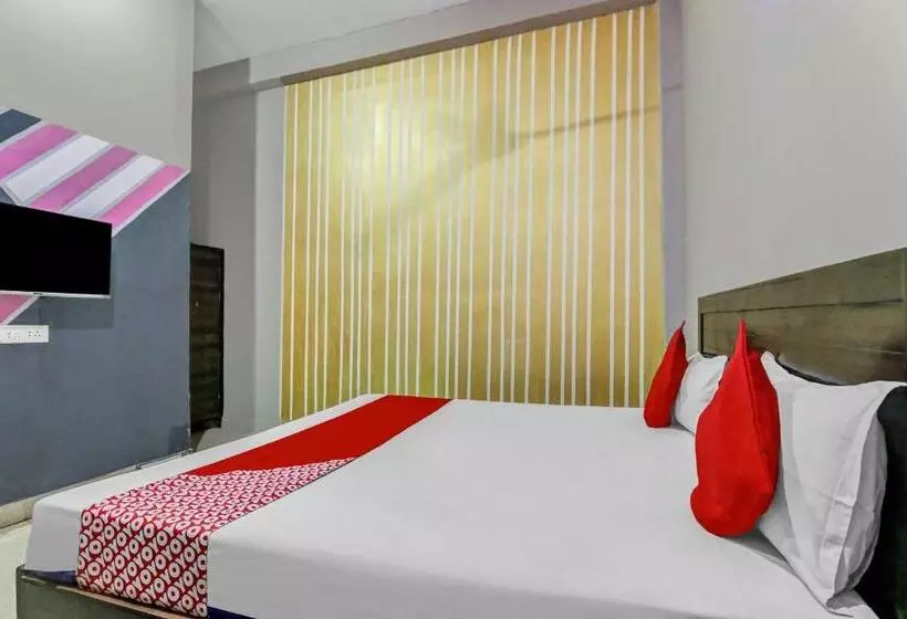 Flagship Hotel Moon Paradise Inn