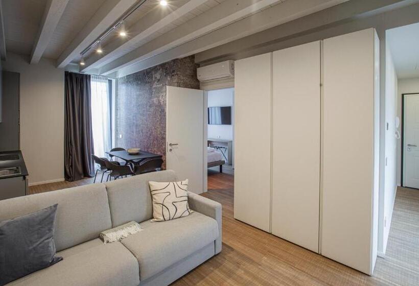 هتل Ah Villaglori Boutique Apartments