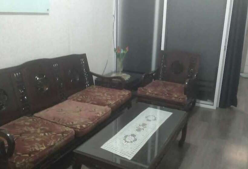 בית מלון כפרי Express O 92061 Omah Oewie Syariah