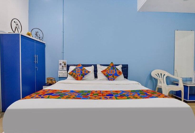 Hotel Fabexpress Solitaire, Surat