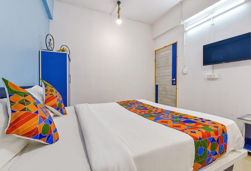 Hotel Fabexpress Solitaire, Surat