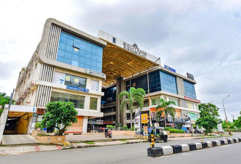 Hotel Fabexpress Solitaire, Surat