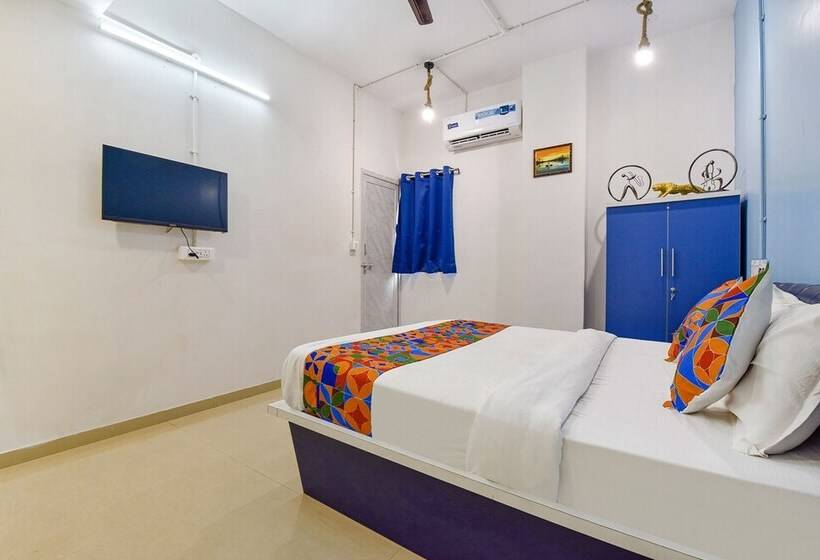 Hotel Fabexpress Solitaire, Surat