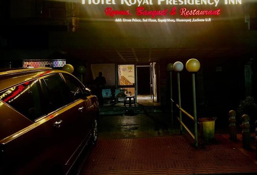 호텔 The Royal Presidency Inn