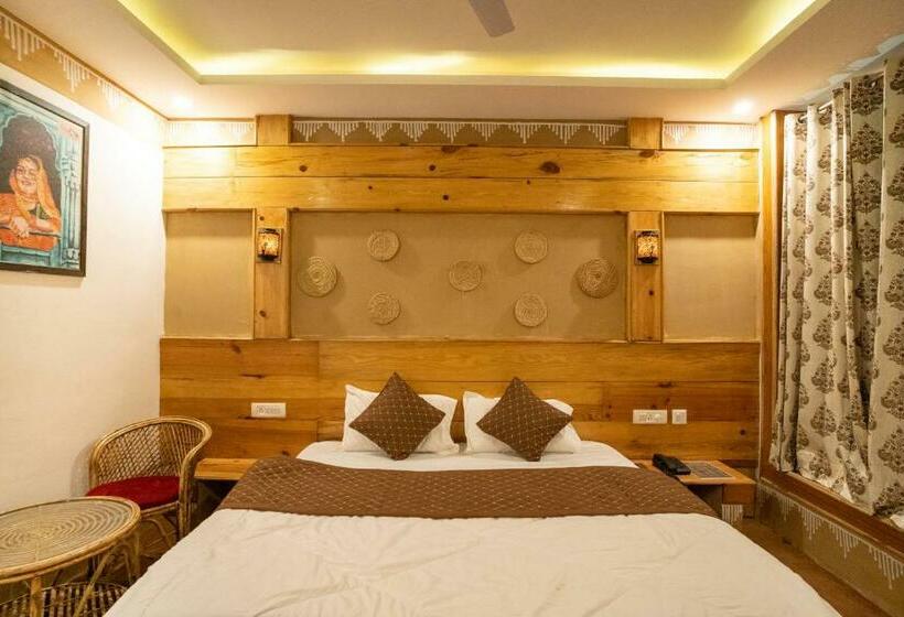 Palette Bhatta Falls Formerly Meru Pahad Resort