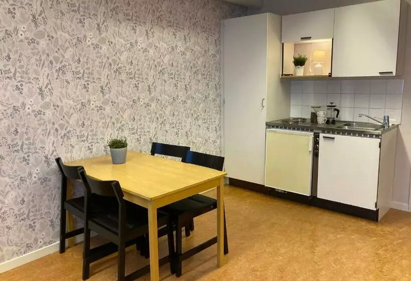 Retkeilymaja Kuttainen Lodge