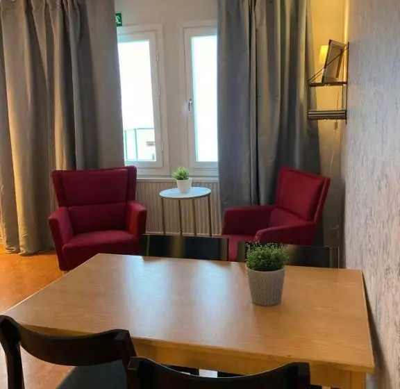 Retkeilymaja Kuttainen Lodge