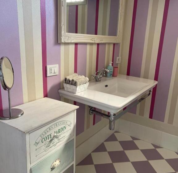 B&b Rivanazzano Tavernetta Tra Vino E Terme