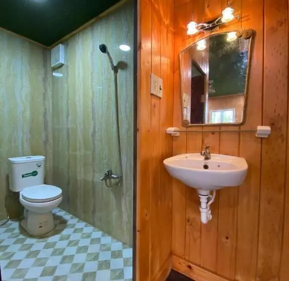 تختخواب و صبحانه Bungalow Homestay Làng Bè