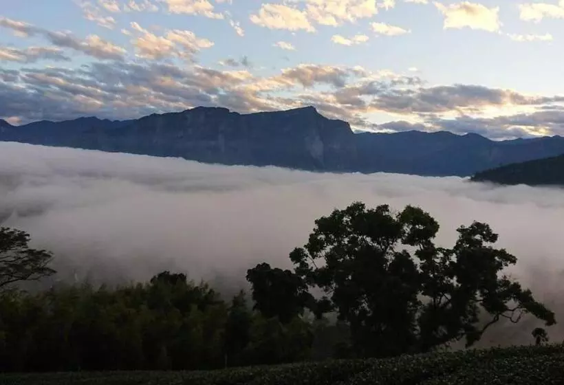 تختخواب و صبحانه Ming Camphor Homestay