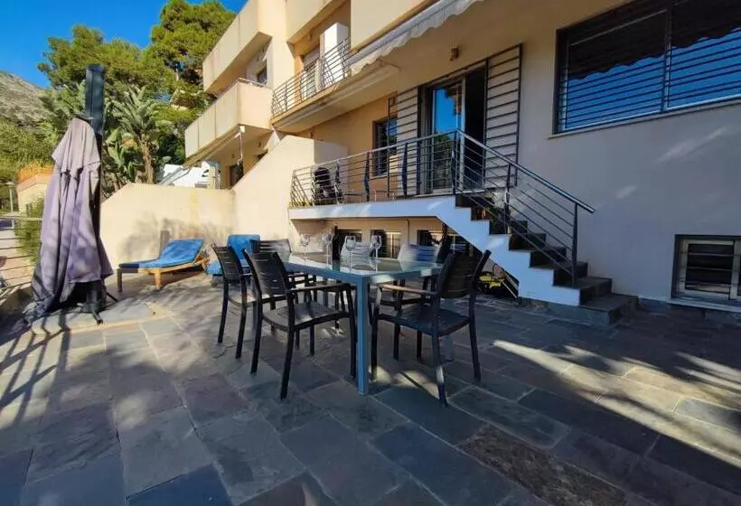 تختخواب و صبحانه Villa Aguilas Club Guest House