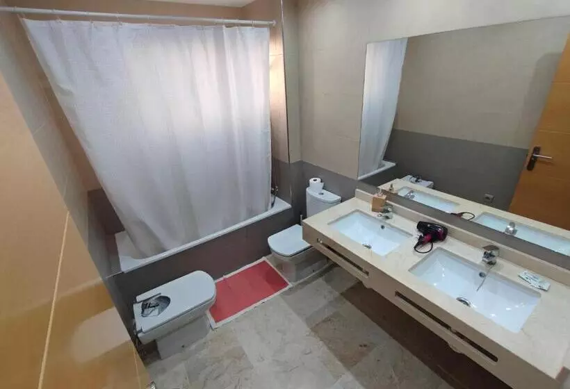 تختخواب و صبحانه Villa Aguilas Club Guest House