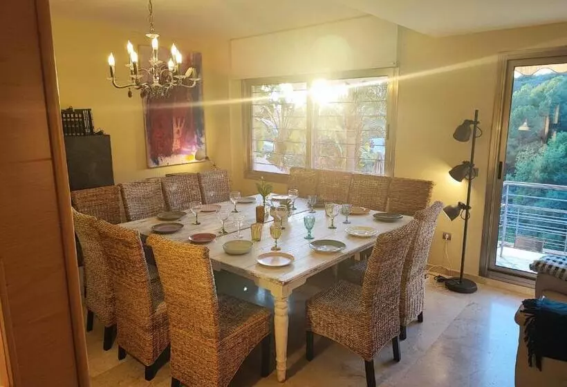 تختخواب و صبحانه Villa Aguilas Club Guest House